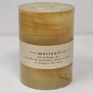 Pier 1 Imports Motions 3x4 Pillar Candle Clove Honeyflower & Riverfern Scent NEW